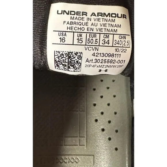 Under Armour UA Mens Size 16 Black Yard Low MT Baseball Cleats Black 3025592-001