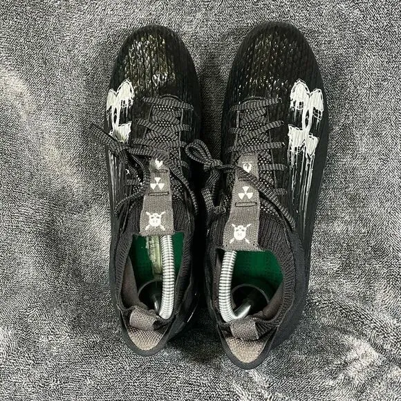 Under Armour Blur Smoke 2.0 Black Football Cleats  Men's Size 8
