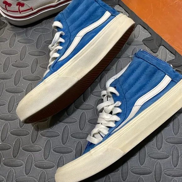 Vans bundle with In-n-out sneakers