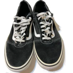Vans men’s tennis shoes black/white size 8.5