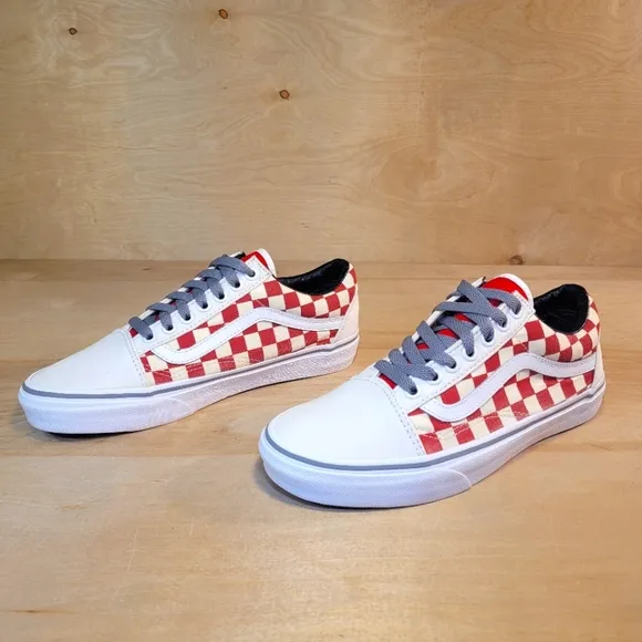 Vans Old Skool Red and White Mens 6.5/Womens 8 Checkerboard Sneakers