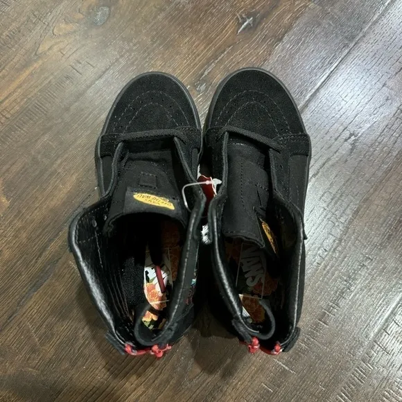Vans Sk8-Hi Dia de Vans (Black/Multi) High Top Sneaker Size 13 Kids