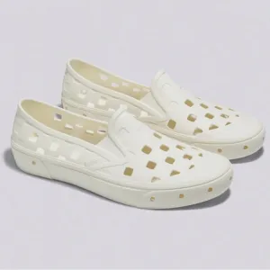 Vans UA Slip-On TRK Sneakers Water Shoes-Mens 13-White/Marshmallow-NEW-NWT-Beach