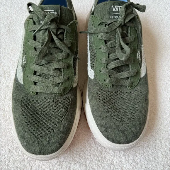 Vans Ultra Range Tennis Shoes