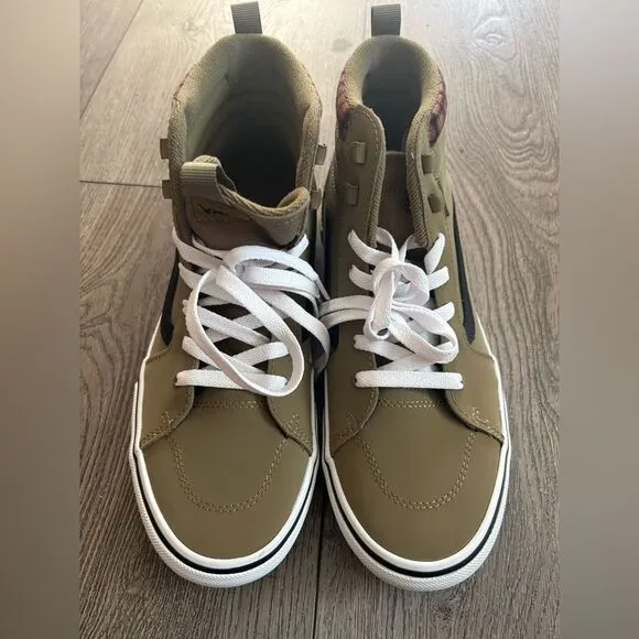 Vans Fillmore hi vansguard  boys shoes  High-Top Sneakers with White Laces