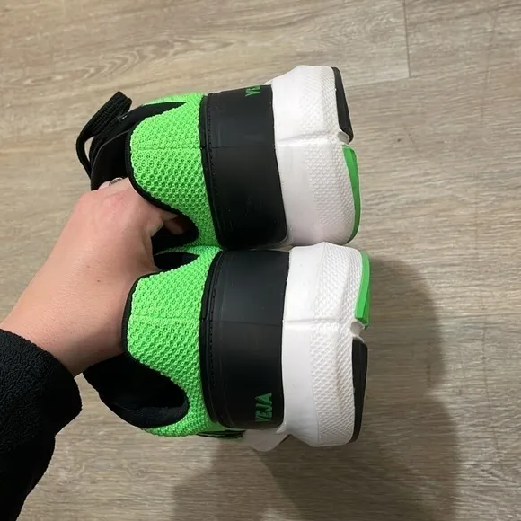 Veja Tennis Shoes