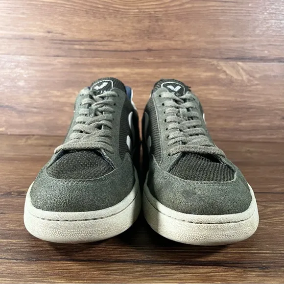 VEJA V-12 Green Suede Sneakers Men’s Size 10 Low Top Shoes