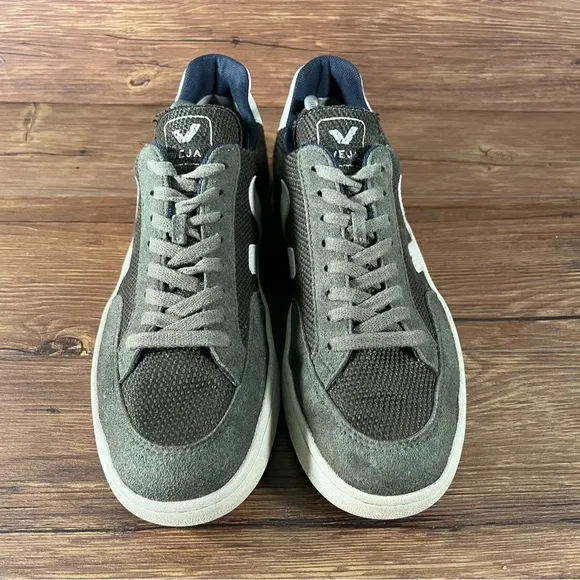 VEJA V-12 Green Suede Sneakers Men’s Size 10 Low Top Shoes