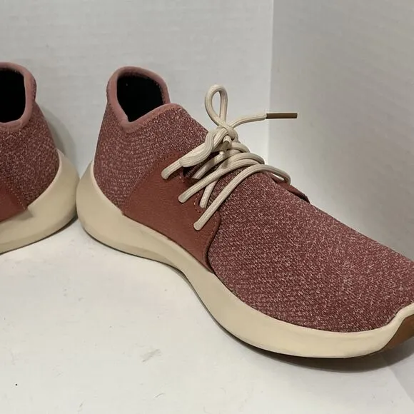 Vessi | Everyday Classic Cherry Red on Off White low-top sneakers | Women’s 10