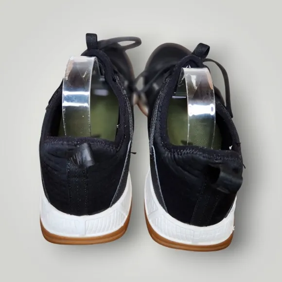Viktos Range Trainer Size 11 Men’s US Black White Gum Running Shoes