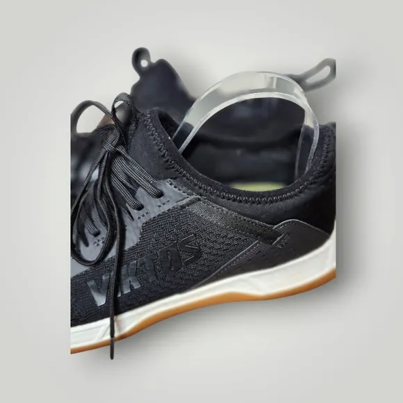 Viktos Range Trainer Size 11 Men’s US Black White Gum Running Shoes