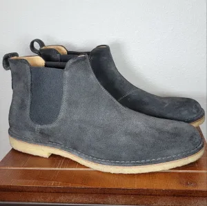 Vince Sawyer Chelsea boot pull-on crepe rubber soles with calfskin suede