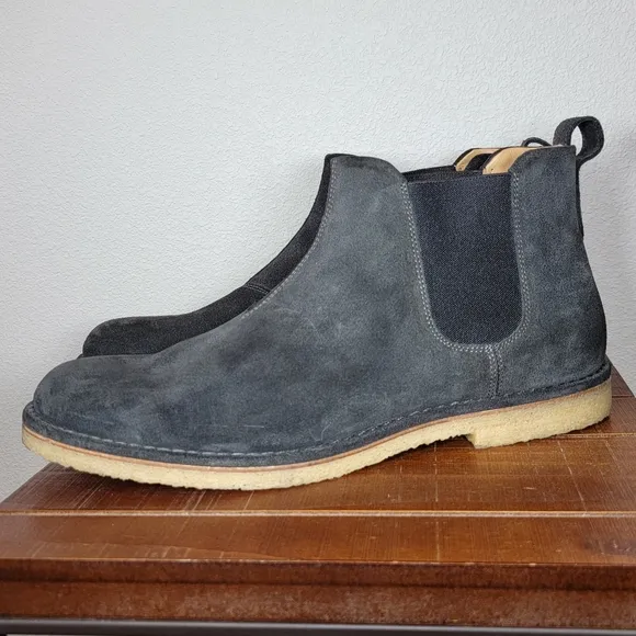 Vince Sawyer Chelsea boot pull-on crepe rubber soles with calfskin suede
