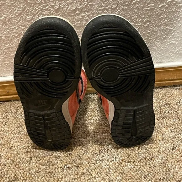 Vintage 2008 Nike‎ Dunk High Bright Peach Black Shoes.