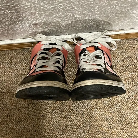 Vintage 2008 Nike‎ Dunk High Bright Peach Black Shoes.