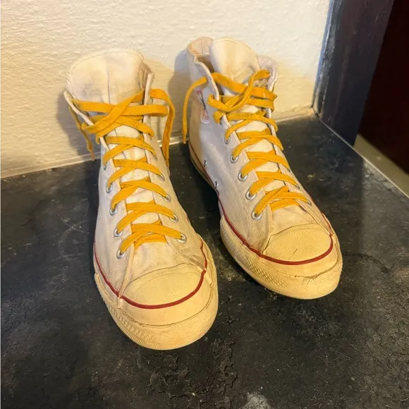 Vintage Converse Chuck Taylor High-Top BB Shoes 11 with Yellow Laces