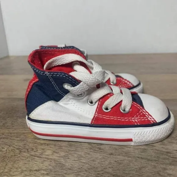 Vintage CONVERSE Kids Red/White And Blue Hightop Shoes Size 4
