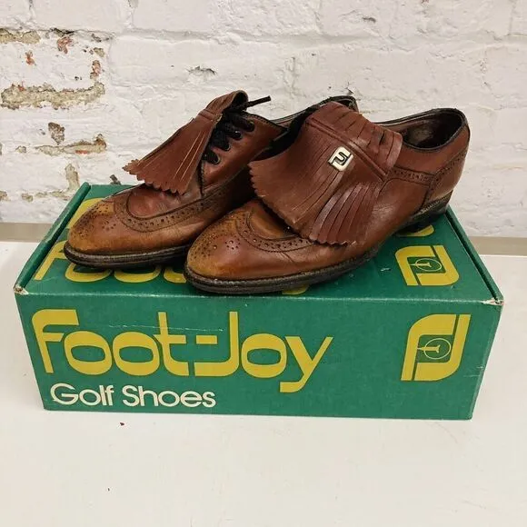 Vintage FootJoy Classics Leather Golf Shoes Metal Cleats Wingtip  Size 7 w/box