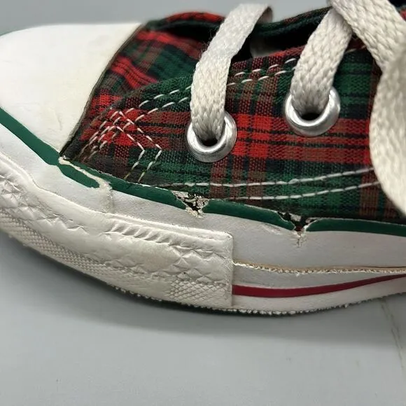 Vintage Made is USA Converse Christmas Plaid High Top All Star shoes