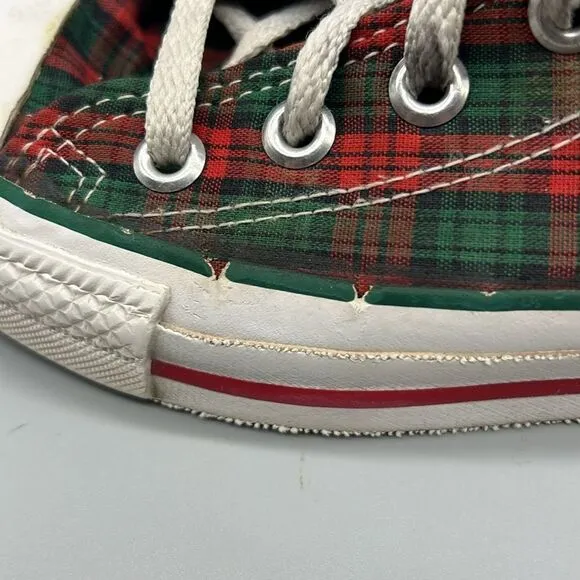 Vintage Made is USA Converse Christmas Plaid High Top All Star shoes