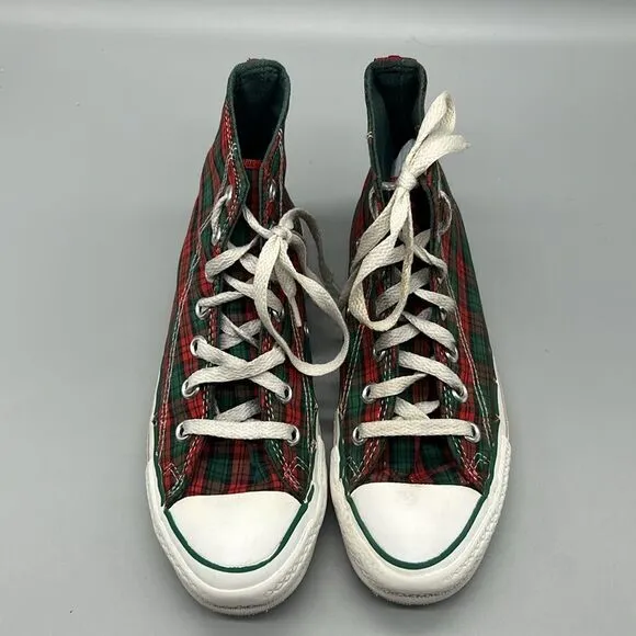 Vintage Made is USA Converse Christmas Plaid High Top All Star shoes