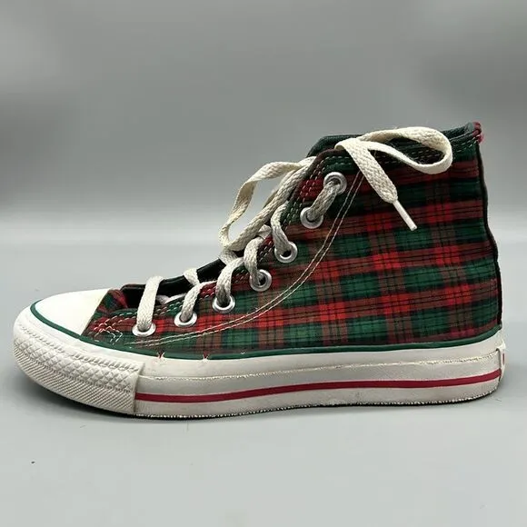 Vintage Made is USA Converse Christmas Plaid High Top All Star shoes