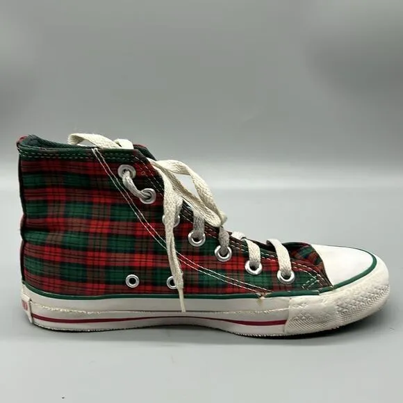 Vintage Made is USA Converse Christmas Plaid High Top All Star shoes