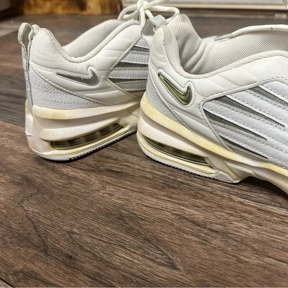 Vintage OG Nike Max Air Cross Training Sneakers Shoes Sz 10 RARE 2002