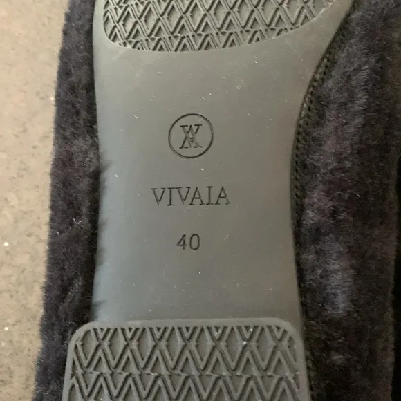 Vivaia Margot 2.0 Black Mink Faux Fur Flats 9