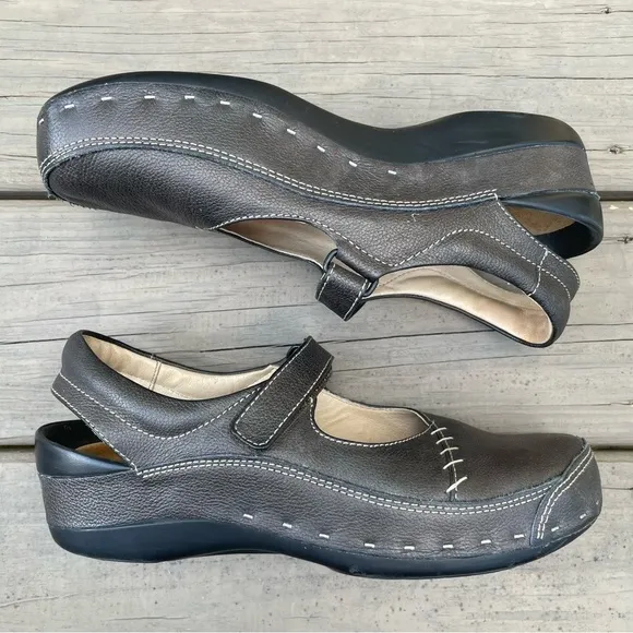 Wolky Strap Cloggy Metallic Silver Leather Shoes size 41