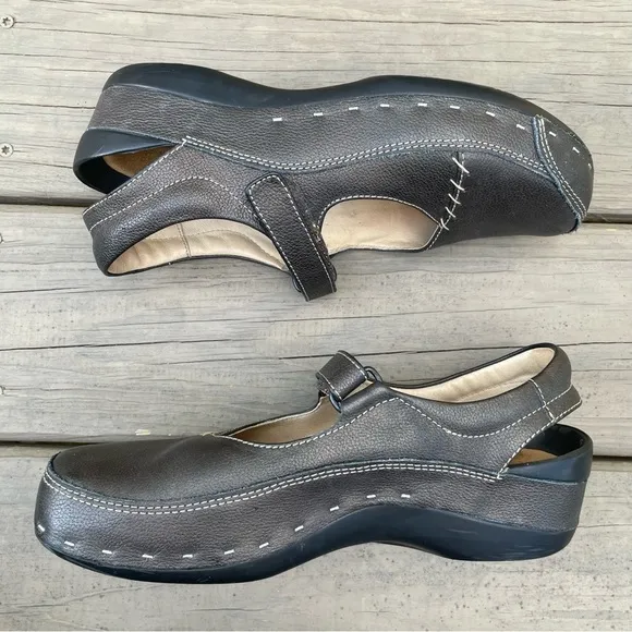 Wolky Strap Cloggy Metallic Silver Leather Shoes size 41