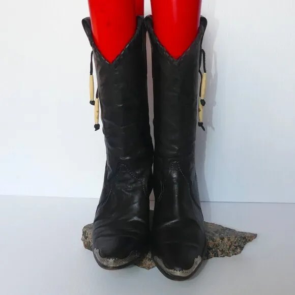 Women's Vintage Laredo metal toeguard beaded tassel western boots sz 6
