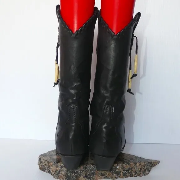 Women's Vintage Laredo metal toeguard beaded tassel western boots sz 6