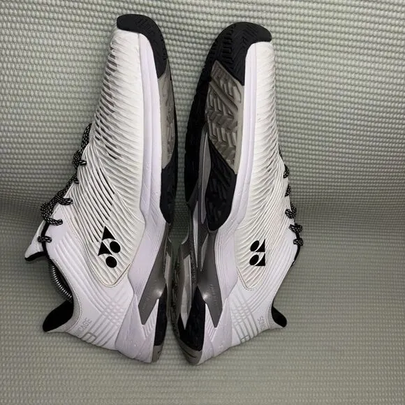 Yonex Power Cushion Sonicage 2 Tennis Shoes Men’s Size 10.5 SHT-S2WEX White