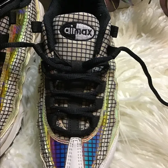 Youth size 4.5Y Nike air max shoes/ sneaker