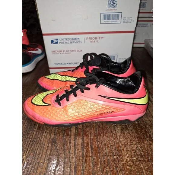 Youth Size 7.5 Nike Hypervenom Phatal Cleats Athletic Shoes Pink Orange Yellow
